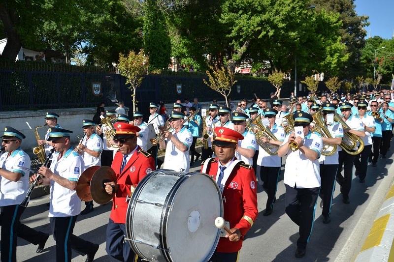 Festivalin yıldızı Bursa bandosu
