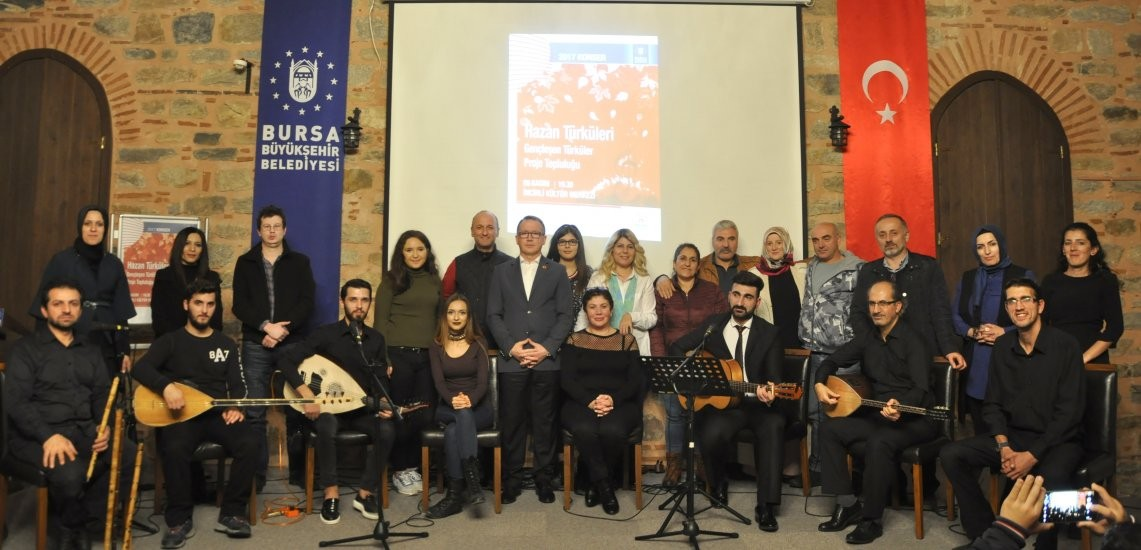 İncirli Kültür Merkezi’nde hazan türküleri